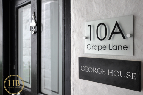 3 bedroom cottage for sale - George House, Grape Lane