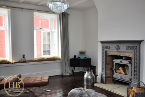 3 bedroom cottage for sale - George House, Grape Lane