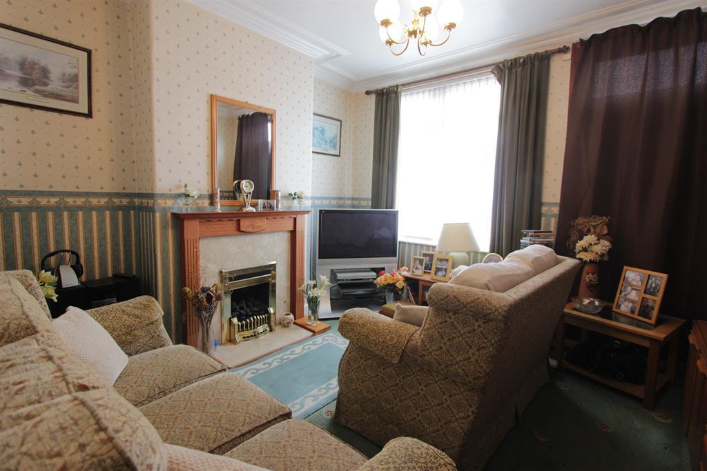 Robinson Road, Sheffield, S2 5QW 3 bed terraced house £115,000