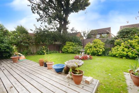 13 Bakehouse Road, Horley, RH6 8HQ