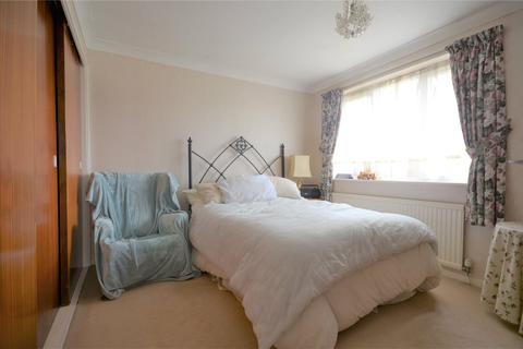 13 Bakehouse Road, Horley, RH6 8HQ