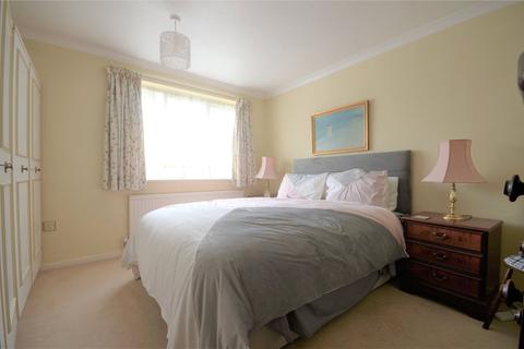 13 Bakehouse Road, Horley, RH6 8HQ