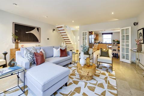 3 bedroom flat for sale, Cornwall Gardens, South Kensington SW7