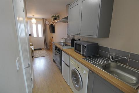 1 bedroom flat to rent, Primrose Close, Burgess Hill, RH15