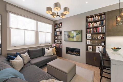 6 Radley Mews, London, W8 6JP