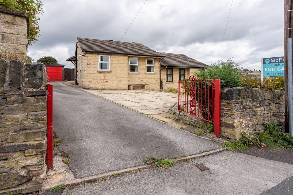 Rayner Road, Brighouse, HD6 2BH 2 bed semidetached bungalow £174,950