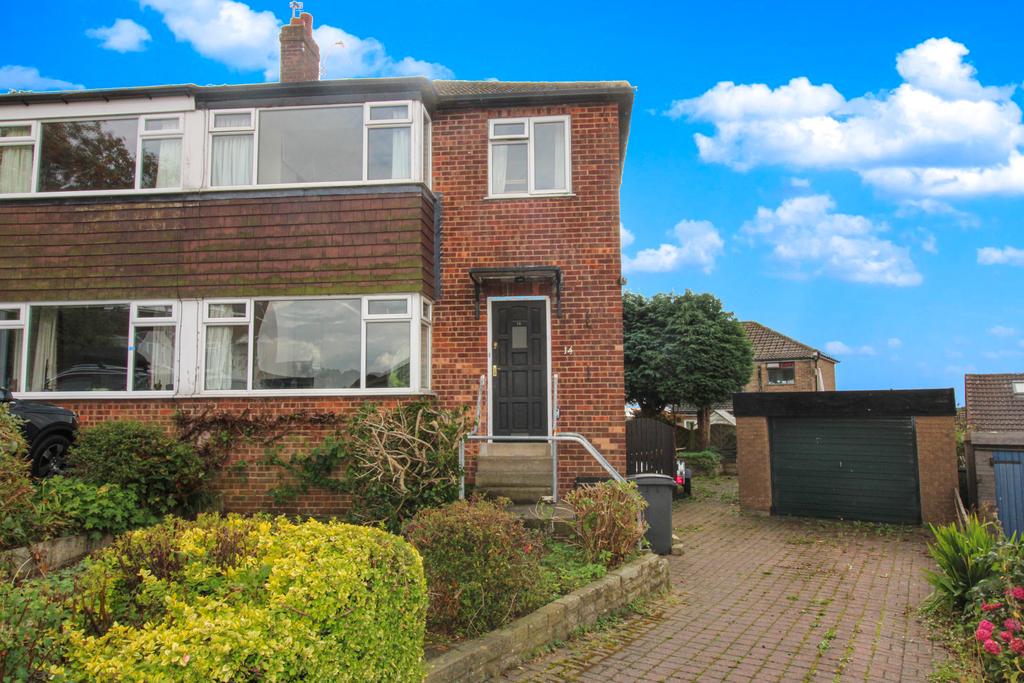 Banksfield Grove, Yeadon, Leeds, West... 3 bed semidetached house £269,950