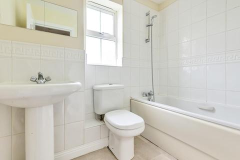 27 Howerd Way, London, SE18 4PX