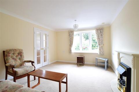 1 bedroom flat for sale - Grange Road, Uckfield, East Sussex