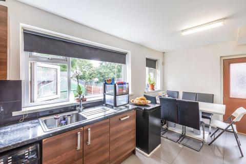 256 Broadoak Road, Ashton-under-lyne, OL6 8BB