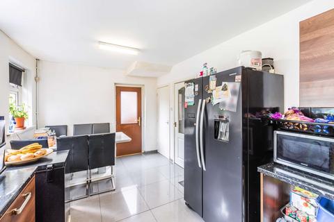 256 Broadoak Road, Ashton-under-lyne, OL6 8BB