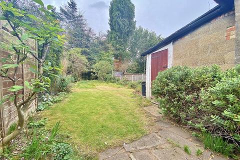42 Rydal Gardens, Whitton, Hounslow, TW3 2JH