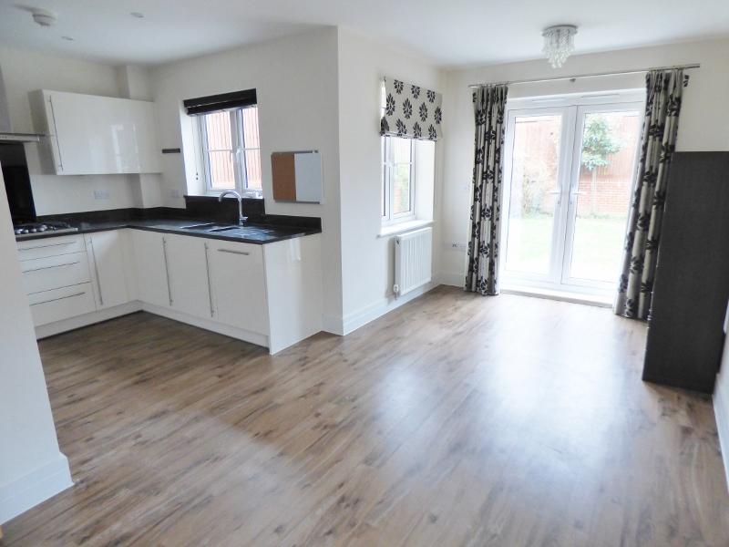 Fitted Kitchen/Reception