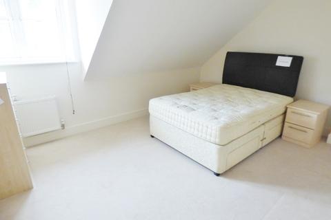 3 Greyford Close, Leatherhead, KT22 8DS