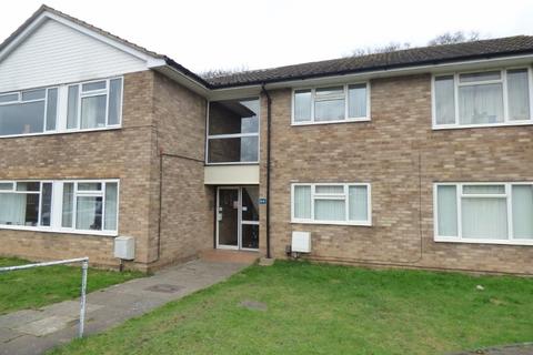 16 Brookers Close, Ashtead, KT21 2JS