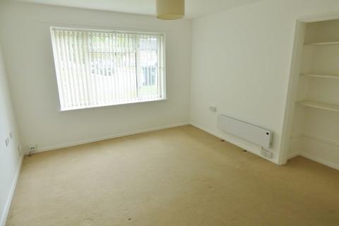 16 Brookers Close, Ashtead, KT21 2JS