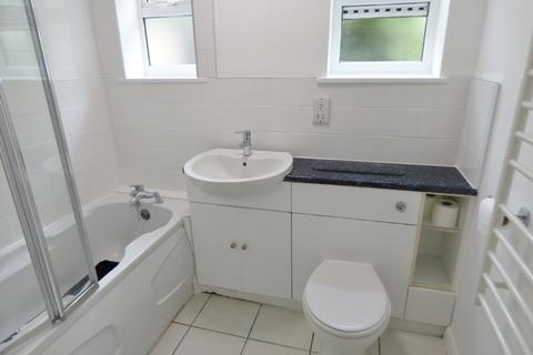 16 Brookers Close, Ashtead, KT21 2JS