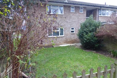 16 Brookers Close, Ashtead, KT21 2JS