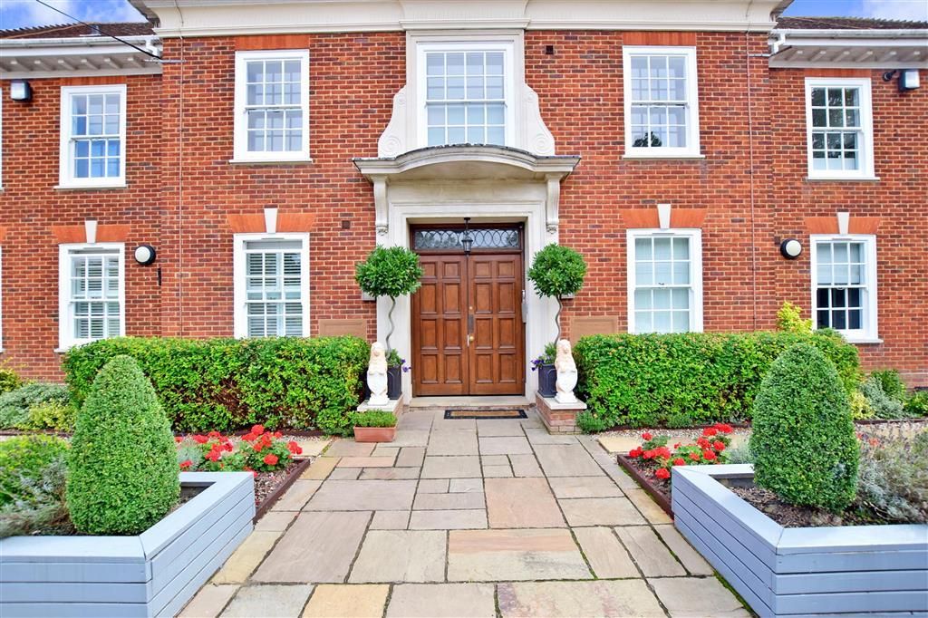 Dover Road, Sandwich, Kent 3 bed apartment £498,500