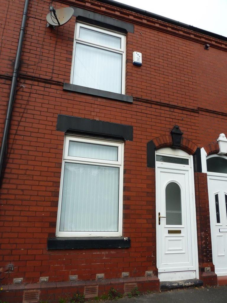 Hazel Street, Audenshaw 2 bed terraced house £700 pcm (£162 pw)