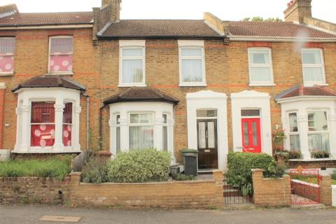 100 Killearn Road, Catford, London, SE6 1BW