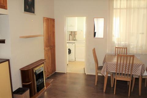 100 Killearn Road, Catford, London, SE6 1BW