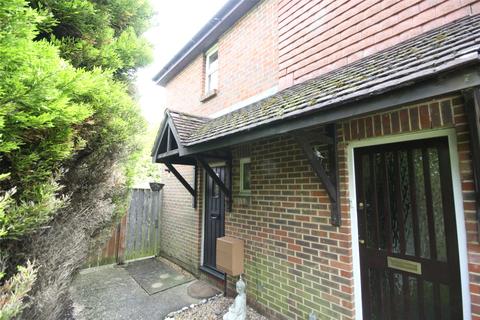 17 Abinger Close, North Holmwood, Dorking, RH5 4TB