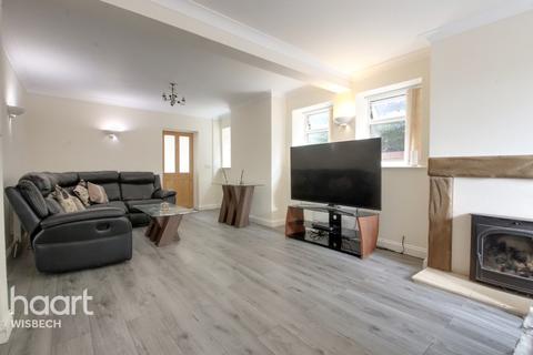 Holmleigh Biggs Road, Wisbech, PE14 7BE