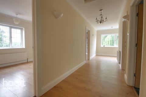 Holmleigh Biggs Road, Wisbech, PE14 7BE