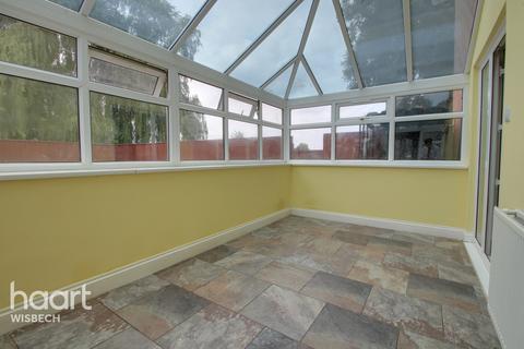 Holmleigh Biggs Road, Wisbech, PE14 7BE