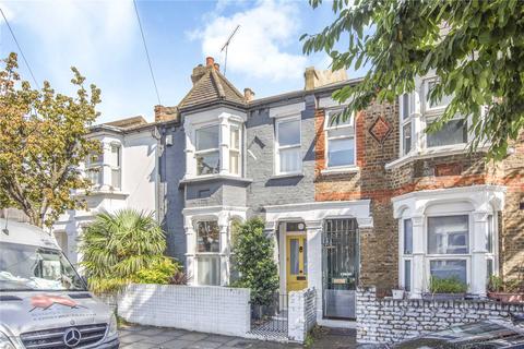 11 Alfearn Road, London, E5 0SE