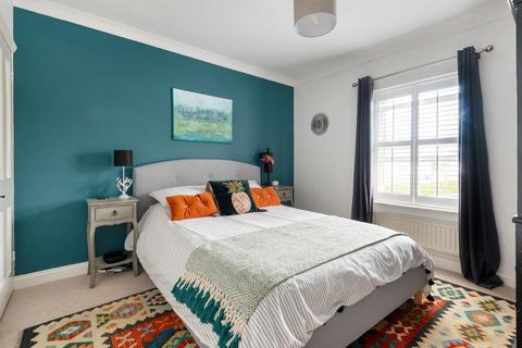 3 Bourne Road, Godalming, GU7 3NQ