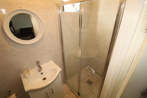 1 Sunnycroft Road, Southall, UB1 2XE
