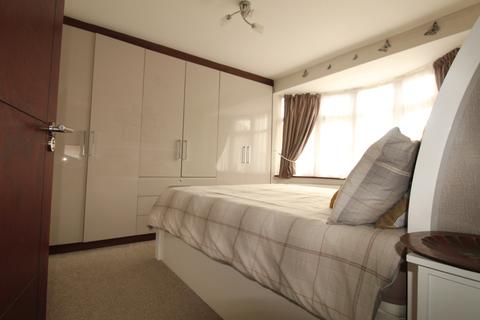 1 Sunnycroft Road, Southall, UB1 2XE