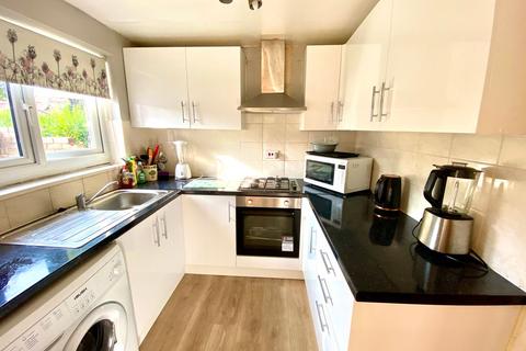 32 Betsham Road, Erith, DA8 2BG