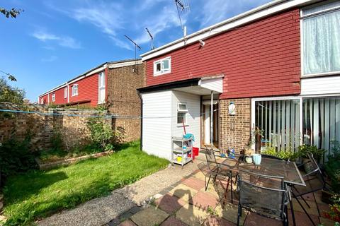 32 Betsham Road, Erith, DA8 2BG