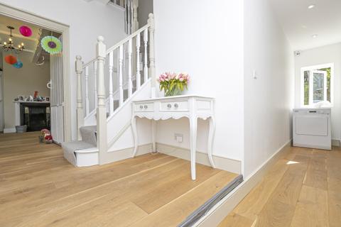 Greensted Cottage Greensted Road, Ongar, CM5 9LB