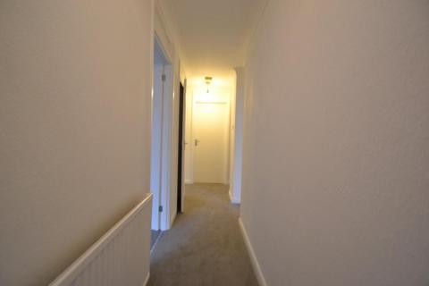 2 bedroom flat to rent, Desborough House, High Wycombe, HP13