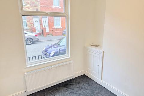 2 bedroom terraced house to rent, Cobden Street, Blackley