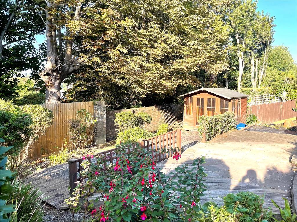 Ascot Close, Meads, Eastbourne, BN20 3 bed detached house £650,000