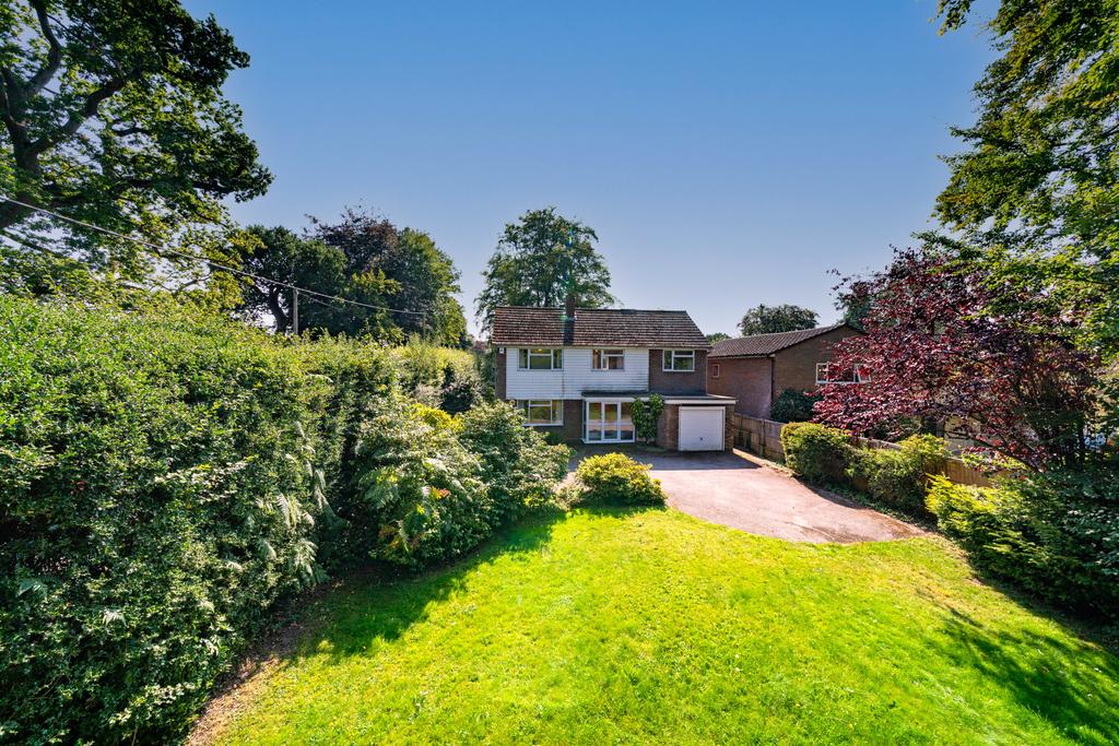 Little Heath Lane, Potten End... 4 bed detached house £1,000,000