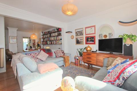 14 Gloucester Road, London, E12 5JU