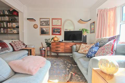 14 Gloucester Road, London, E12 5JU
