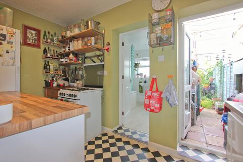 14 Gloucester Road, London, E12 5JU
