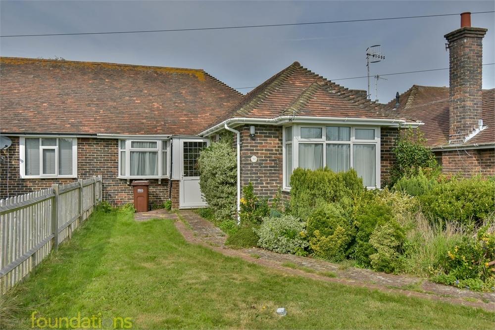 Newlands Avenue, BEXHILLONSEA, East Sussex 2 bed semidetached