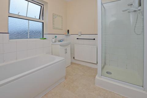 1 bedroom in a house share to rent, Moorlands Road