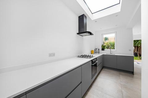 9 Caulfield Road, London, SE15 2DE