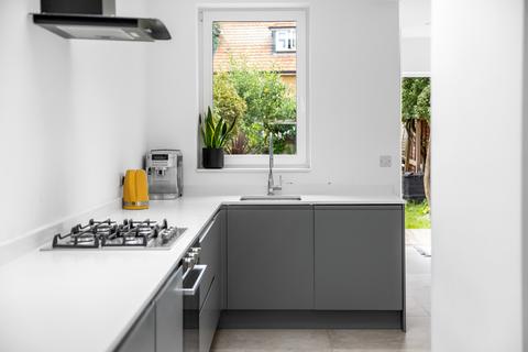 9 Caulfield Road, London, SE15 2DE