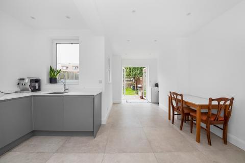 9 Caulfield Road, London, SE15 2DE