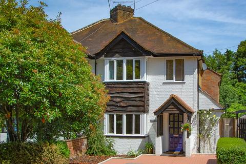 Daisybank Hay Lane, Fulmer, Slough, SL3 6HJ